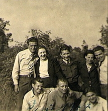 Kriegsgefangenschaft in Frankreich: Mit meinen Kameraden im  Fort de Montmorency. Bekanntschaft mit Franzsinnen.