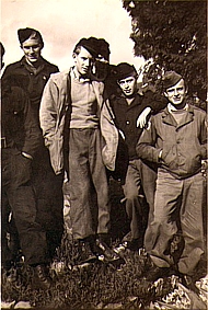 In Kriegsgefangenschaft bei den Alliierten, hier, 1948 in Frankreich.